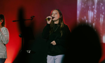 2025-10-01 workshop chant ados-keagan-henman-Pd1F502vfck-unsplash.jpg